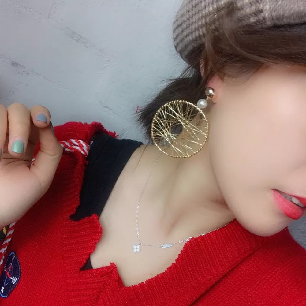 Gold Tone Fashion Earrings - Picture 2 of 4